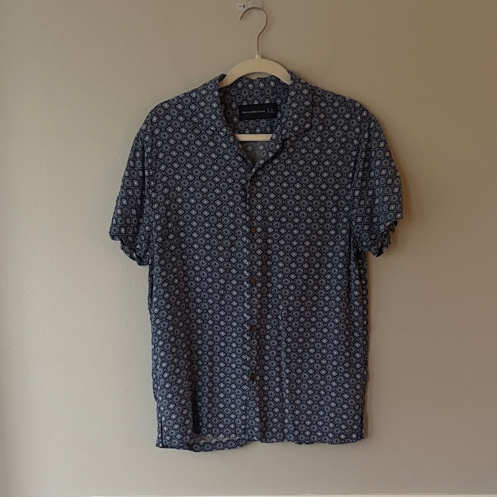 Abercrombie & Fitch Navy Geometric Button Down Shirt